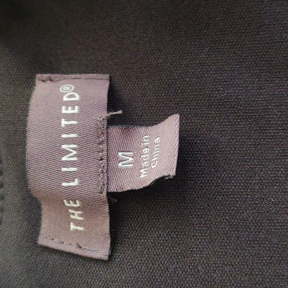 The Limited Size M Sleeveless V-Neck Cocktail Dress with Gold Zipper - Picture 9 of 10